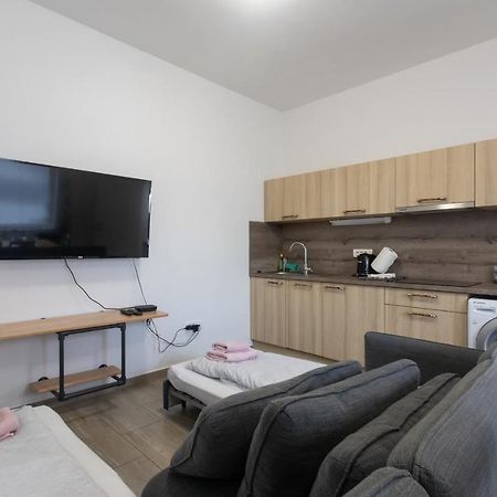 Big Pipe Apartment Любляна Екстер'єр фото