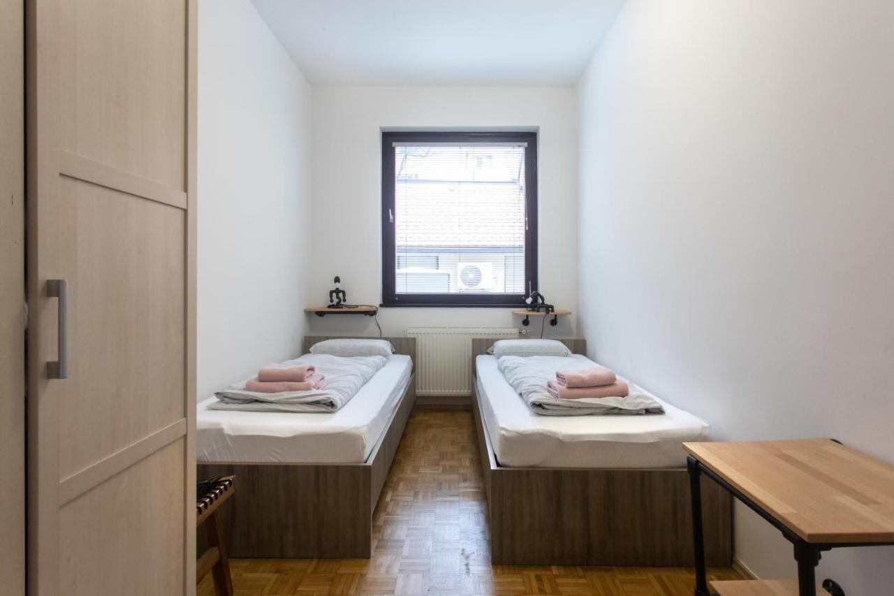 Big Pipe Apartment Любляна Екстер'єр фото
