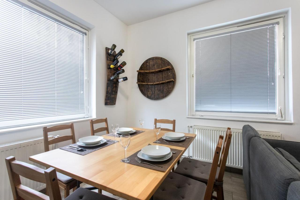 Big Pipe Apartment Любляна Екстер'єр фото