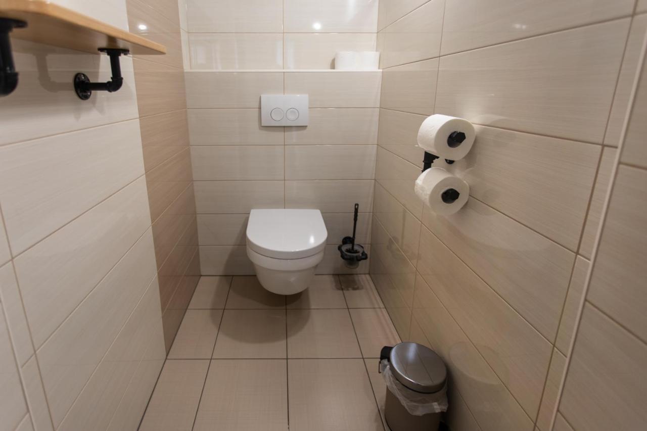 Big Pipe Apartment Любляна Екстер'єр фото