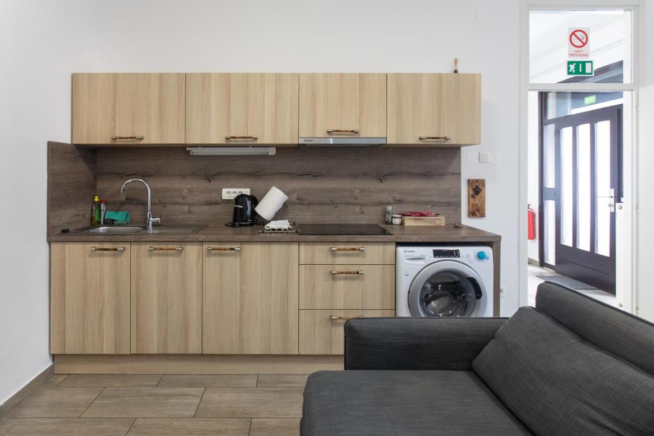 Big Pipe Apartment Любляна Екстер'єр фото