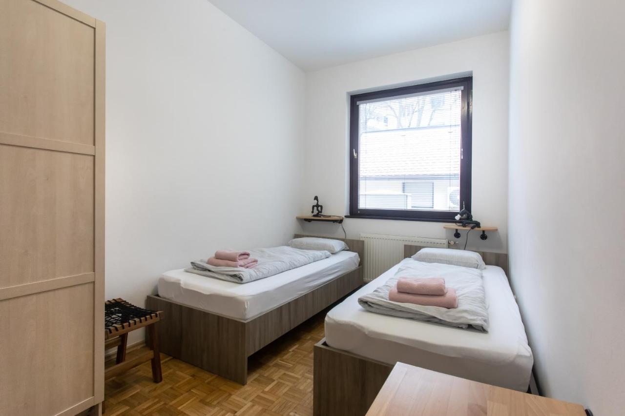 Big Pipe Apartment Любляна Екстер'єр фото
