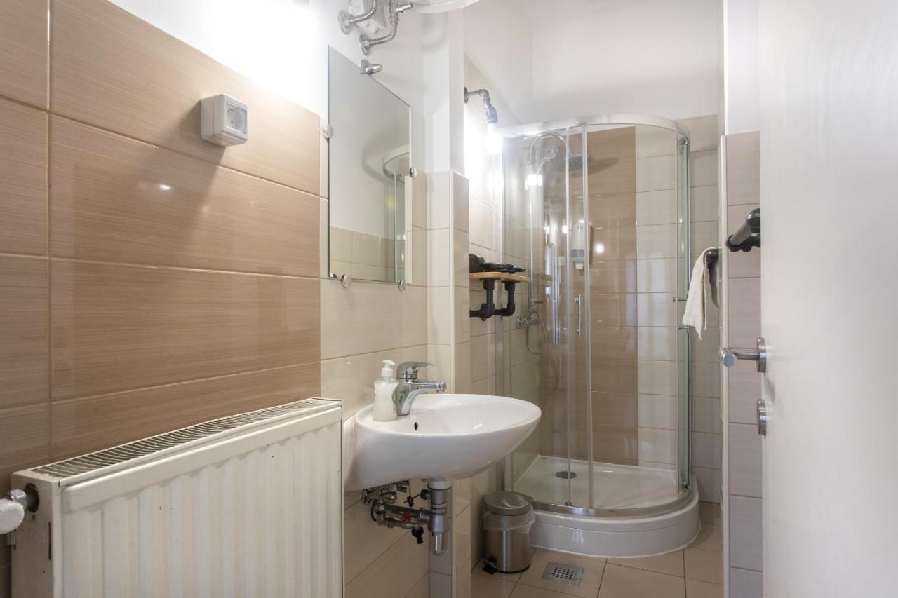 Big Pipe Apartment Любляна Екстер'єр фото