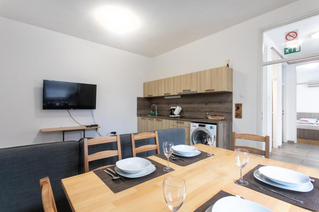 Big Pipe Apartment Любляна Екстер'єр фото